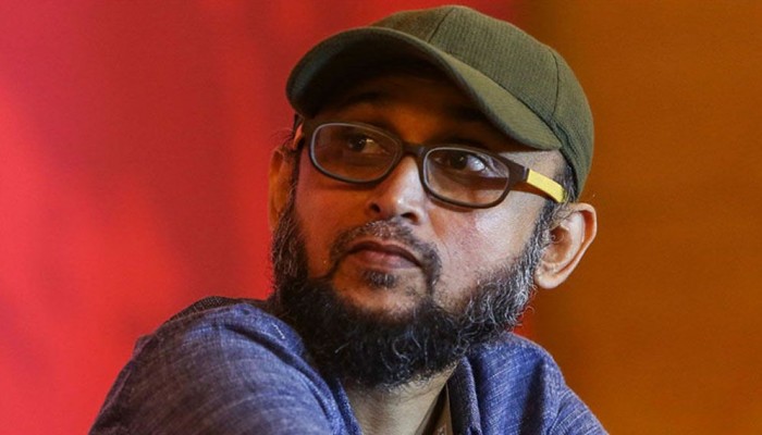 জনগণের কাছে যেতে বললেন নির্মাতা মোস্তফা সরয়ার ফারুকীv