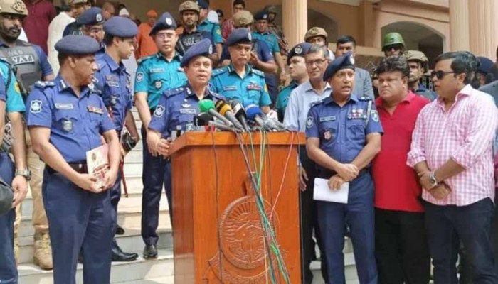 পূজার পর অপরাধ দমন ও ট্রাফিক ব্যবস্থাপনায় অভিযান চালানো হবে: আইজিপি