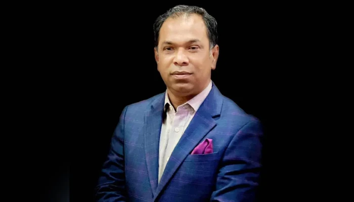 তার সঙ্গে দেশে ফিরবেন শেখ হাসিনা সরকারের রোষানলে পড়ে নির্বাসিত আরও ৮৫ জন প্রবাসী নেতা।