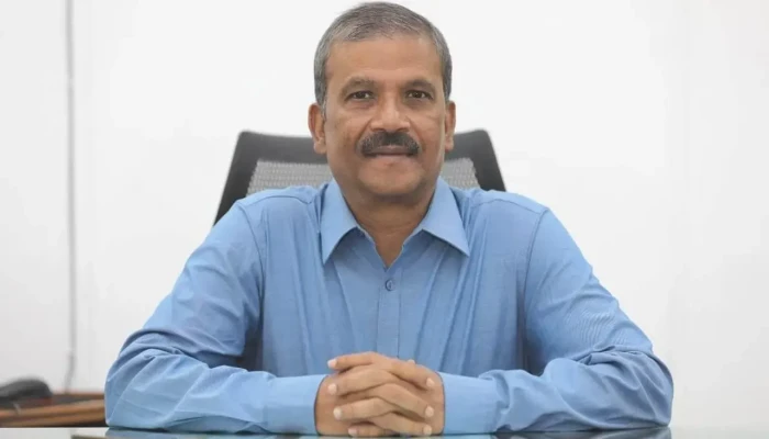 রকারের প্রধান উপদেষ্টার নেতৃত্বে ঠিক হবে। তিনিই একমাত্র এটা ঘোষণা দেওয়ার এখতিয়ার রাখেন।আইন, বিচার ও সংসদবিষয়ক উপদেষ্টা ড. আসিফ নজরুল।