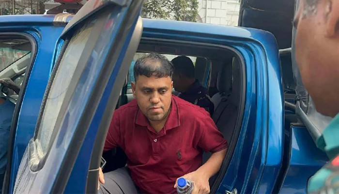 আশুলিয়ায় ৪৬ লাশ পোড়ানো : ট্রাইব্যুনালে নেওয়া হয়েছে সেই শহিদুলকে