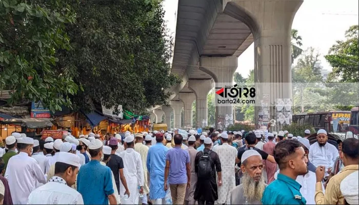 ইসলামি সম্মেলনে যোগ দিতে সোহরাওয়ার্দীতে উপচে পড়া ভিড়