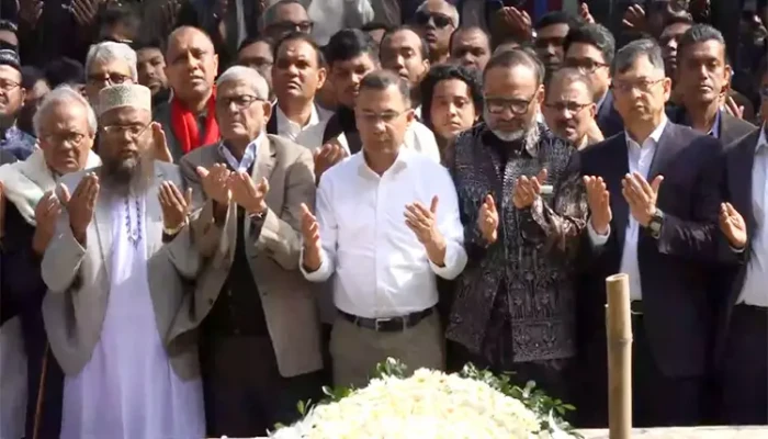 ​ওসমান হাদির কবর জিয়ারত করলেন তারেক রহমান