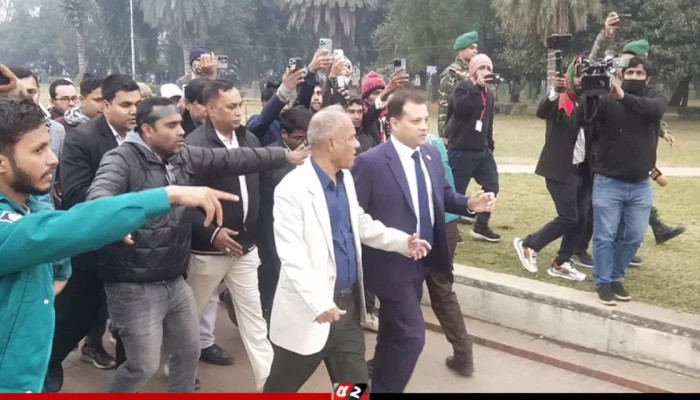 খালেদা জিয়ার কবরের স্থান পরিদর্শনে স্বরাষ্ট্র উপদেষ্টা