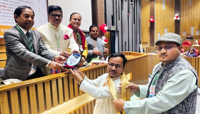 রাজশাহীতে  সংবর্ধনা দেয়া হলো ২২ গুনীজনকে  ‎
