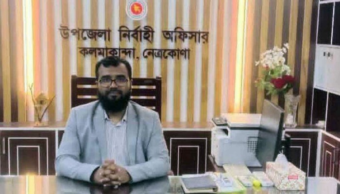 ভ্রাম্যমাণ আদালতে বাধা: চেয়ারম্যান বরখাস্তের একদিন পর ইউএনও বদলি