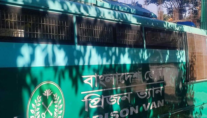 শেখ হাসিনা ও সাবেক সেনা কর্মকর্তাসহ ১৭ জনের বিরুদ্ধে সাক্ষ্য দিচ্ছেন ব্যারিস্টার আরমান
