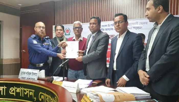 ​তালিকায় তিন নম্বরে ধানের শীষ দেখে জয়নুল আবদিন ফারুকের ক্ষোভ