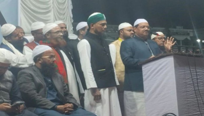 ​টাকার অভাবে আমাদের প্রার্থীদের নির্বাচন করতে কষ্ট হয়: চরমোনাই পীর