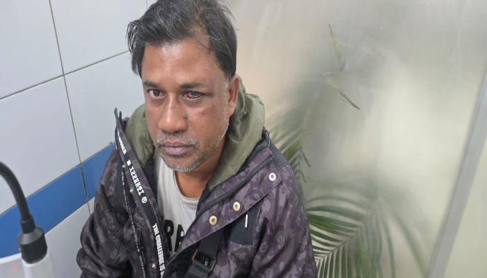 ​সদরঘাটে নির্মাণাধীন ঢাকা টাওয়ার মার্কেটে হামলা ও ভাঙচুর