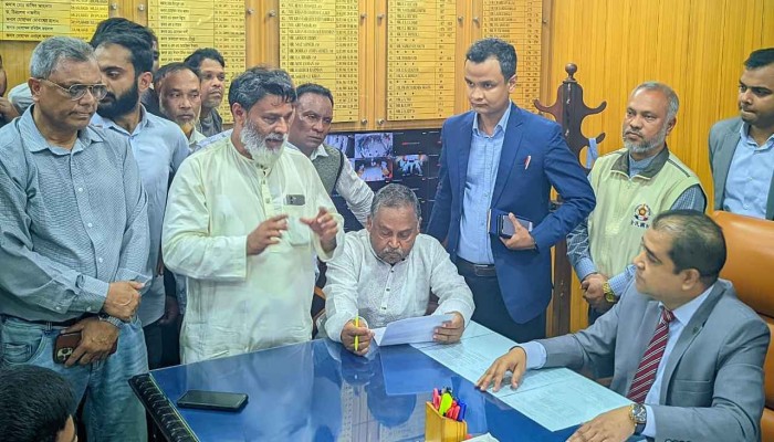 ​ডিসিকে অভিশাপ দিলেন বিএনপির পরাজিত প্রার্থী এমদাদুল হক