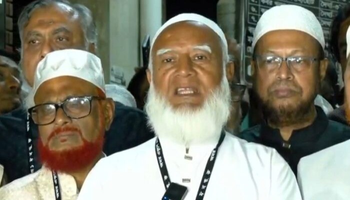 শহীদ মিনারে যাওয়া রাষ্ট্রীয় আচার হিসেবে দায়িত্ব পালন করতেই এসেছি’— জামায়াত আমির