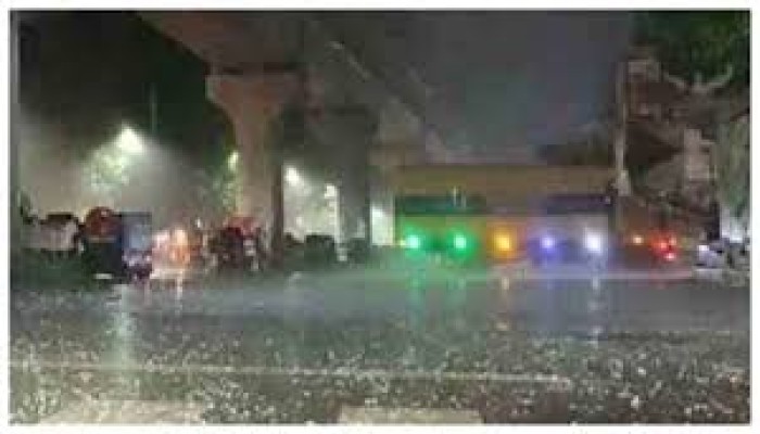 ​রাজধানীতে মৌসুমের প্রথম শিলাবৃষ্টি