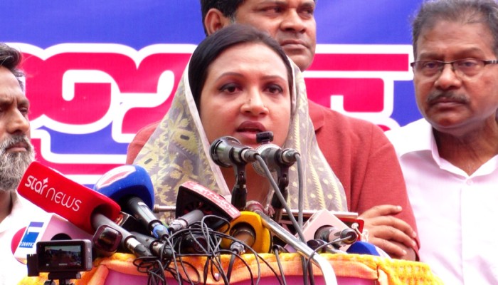 ​শিকড় ভুলে গেলে ৫ আগস্ট বারবার ফিরে আসবে : পুতুল
