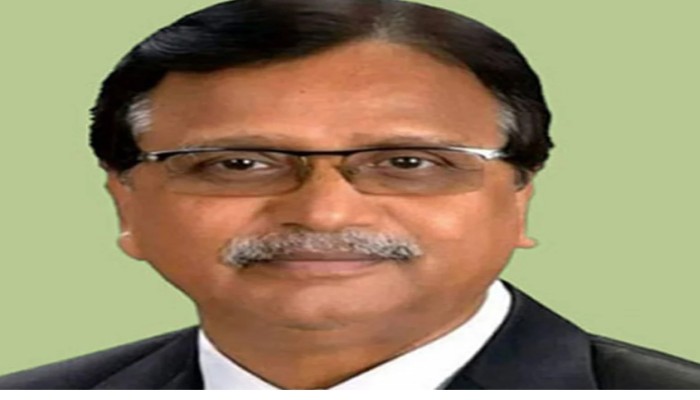 মাতুয়াইল ল্যান্ডফিল পরিদর্শন করলেন ডিএসসিসি প্রশাসক; বর্জ্য থেকে সম্পদ উৎপাদন ও ইকো-পার্ক নির্মাণের ঘোষণা