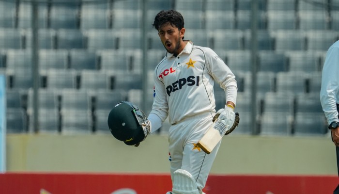 ​অভিষিক্ত সেঞ্চুরিয়ান আজানকে থামিয়ে তাসকিনের ব্রেকথ্রু