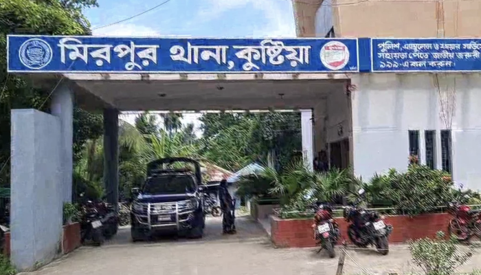 মাদক কারবারিকে ছাড়াতে থানায় এসে বিএনপি-জামায়াতের ৫ নেতা আটক