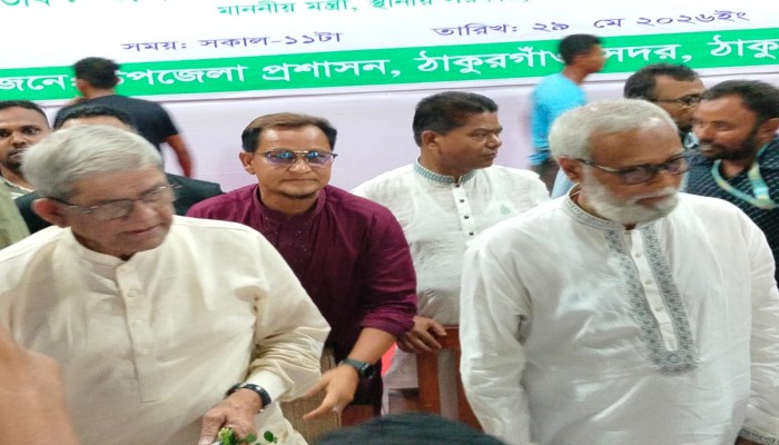 আমাদের আবার শূন্য থেকে শুরু করতে   হবে সাংবাদিকদের উদ্দেশ্যে বলেন : মির্জা ফখরুল