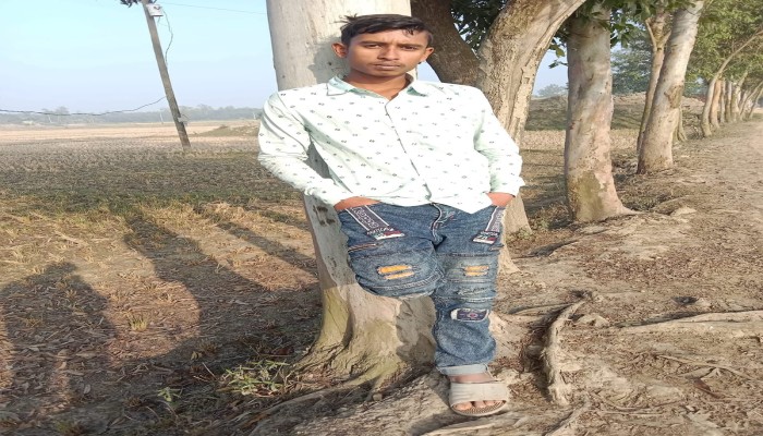 ধনবাড়ীর নল্যা গোপালবাড়ীতে যুবক গলায় ওড়না পেঁচানো ঝুলন্ত লা**-শ উদ্ধার করেছে ধনবাড়ী থানা পুলিশ...
