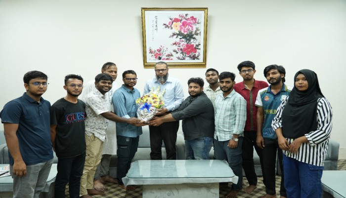 সাংবাদিকরা হচ্ছে সমাজের দর্পন বা আয়না   ভিসি ড.এস.এম হেমায়েত.জাহান