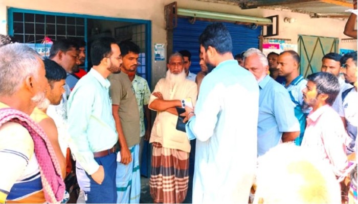 অবৈধ ও অতিরিক্ত দামে সার বিক্রি, দুই ব্যবসায়ীকে জরিমানা