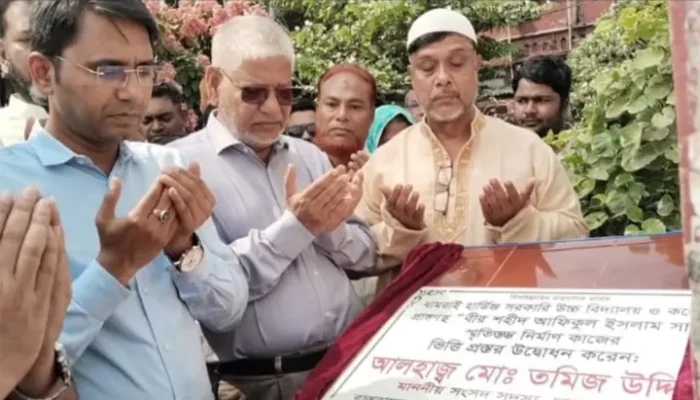 ধামরাইয়ে জুলাই শহীদের স্মরণে স্মৃতিস্তম্ভের ভিত্তিপ্রস্তর স্থাপন