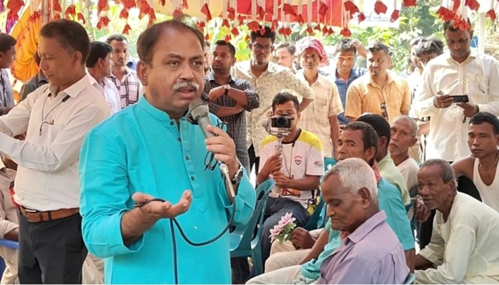 ঠাকুরগাঁও-১ আসনের উপনির্বাচন: সনাতন ধর্মাবলম্বীদের ভোট চাইলেন বিএনপি প্রার্থী মির্জা ফয়সল আমিন
